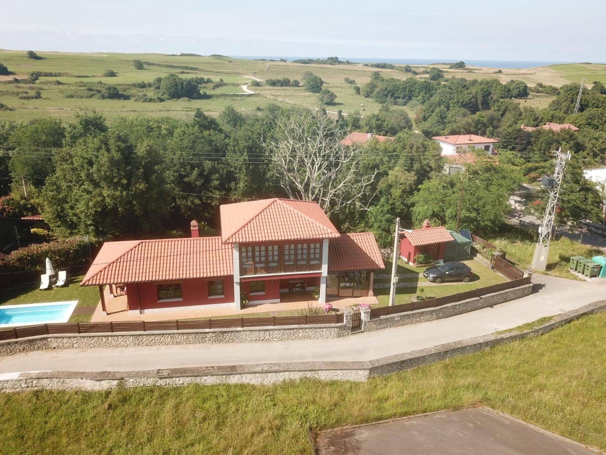 La Casa Roja Asturias Villa Hontoria Exterior foto